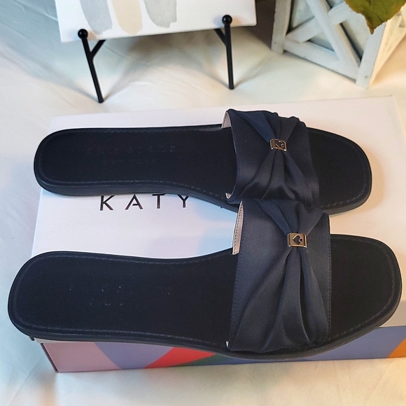 Kate Spade Sadie Sandal - Picture 3 of 12